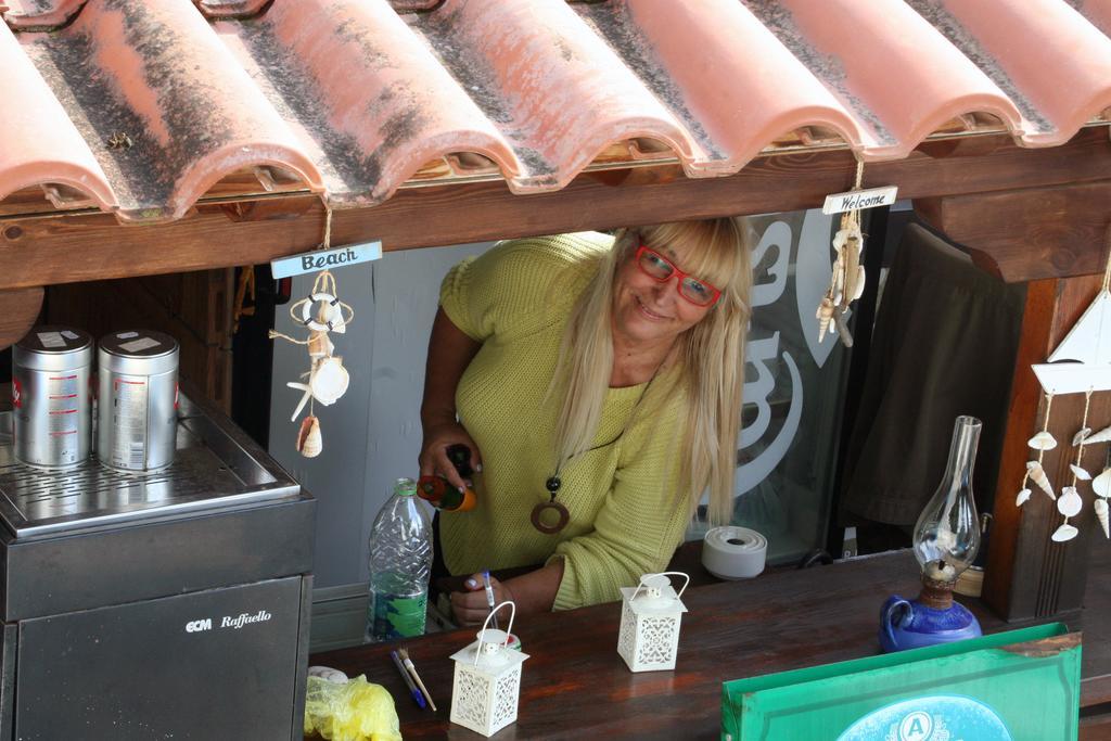 Villa Dolphins Poros Town Bagian luar foto